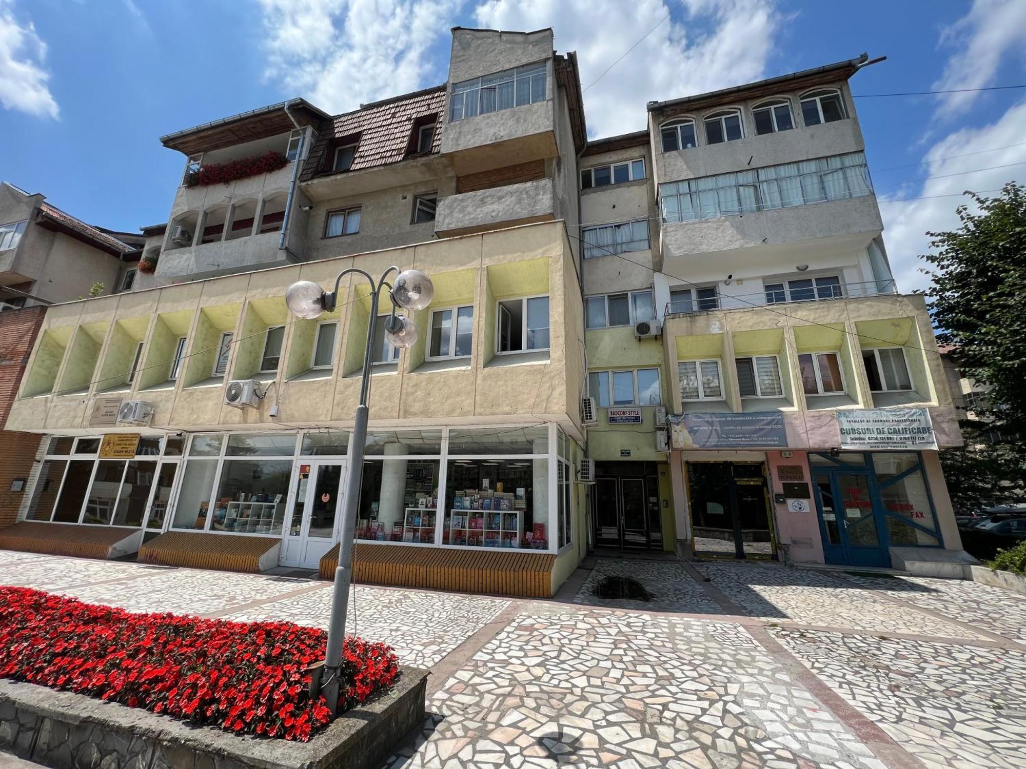 Apartament Centru Ramnicu Valcea Exterior foto
