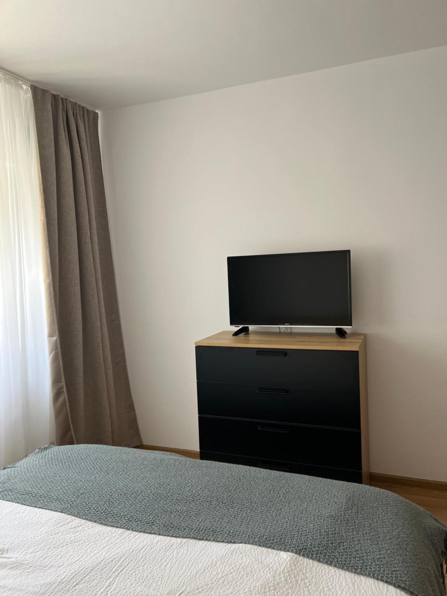 Apartament Centru Ramnicu Valcea Exterior foto